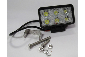 MUNKALÁMPA 6 LED-ES TÉGLALAP 6X3W